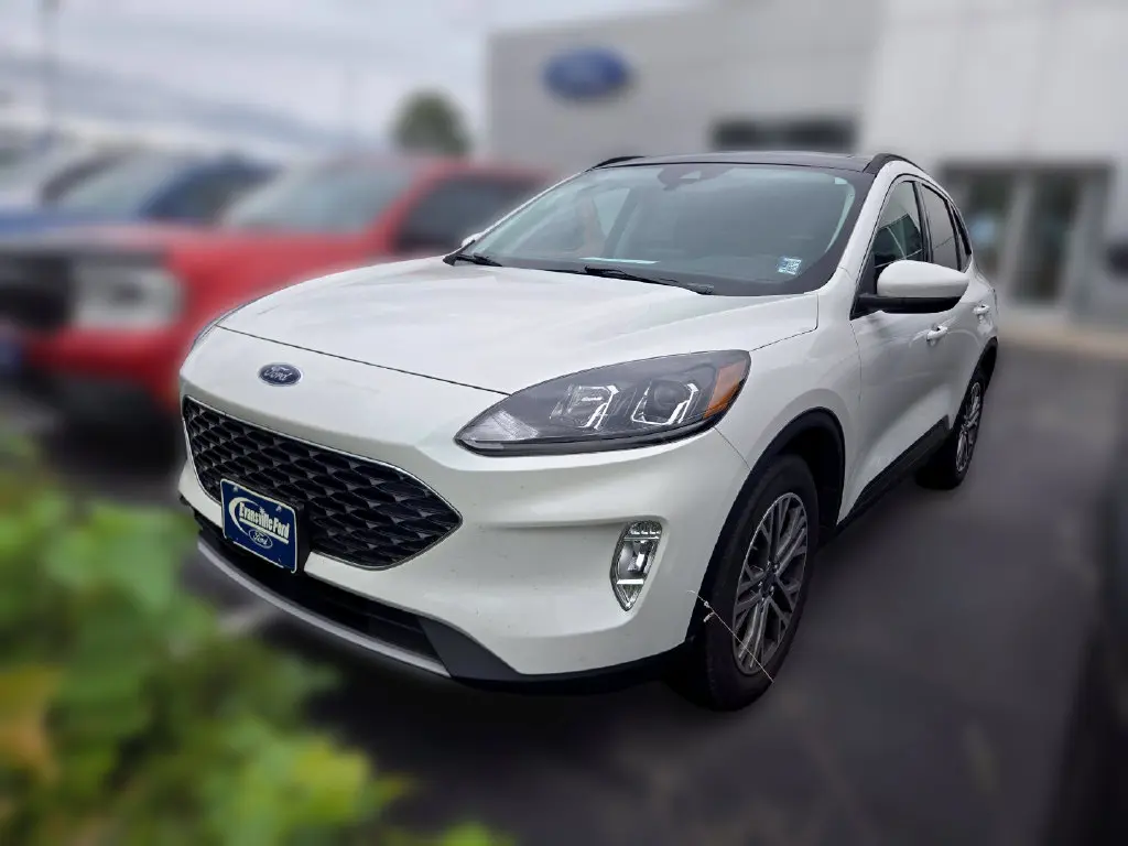 2022 Ford Escape - $21,497