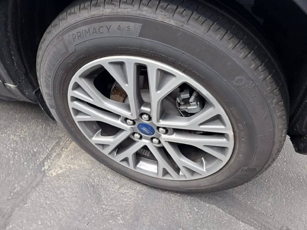2022 Ford Escape - $21,497