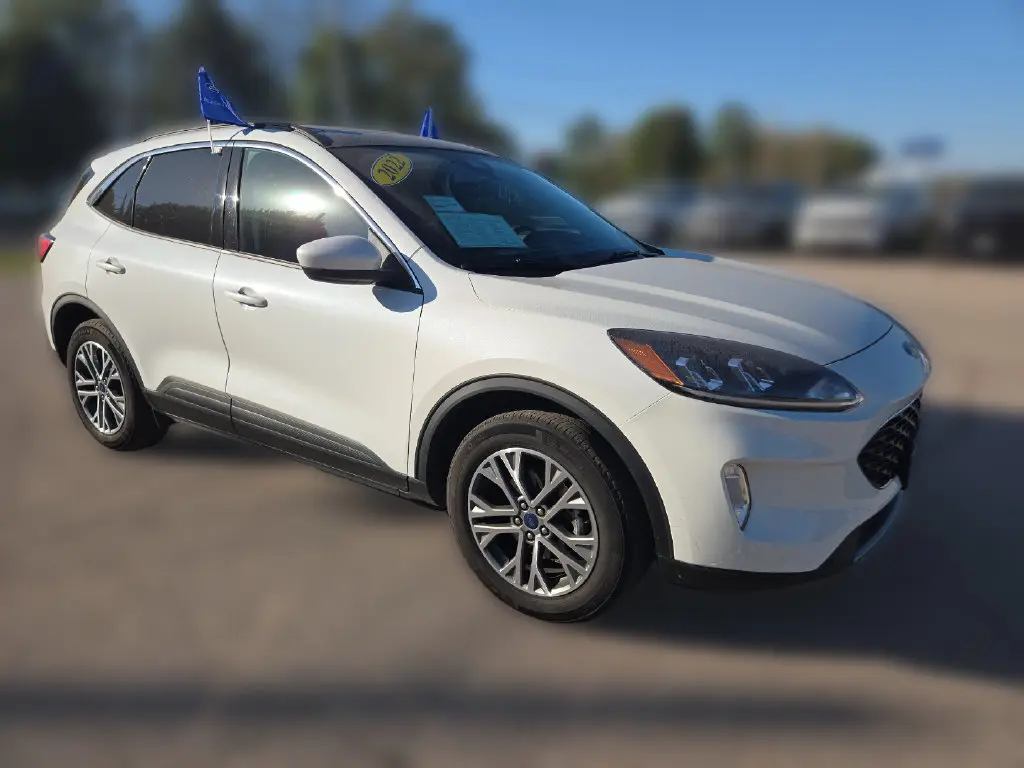 2022 Ford Escape - $21,497