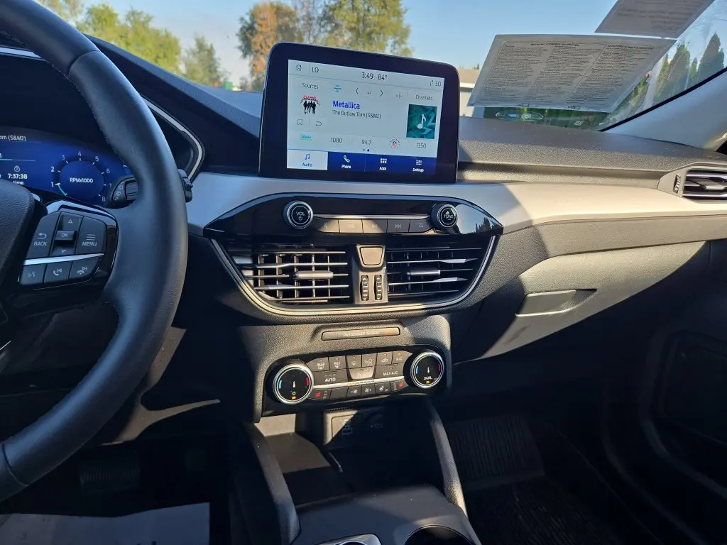 2022 Ford Escape - $21,497
