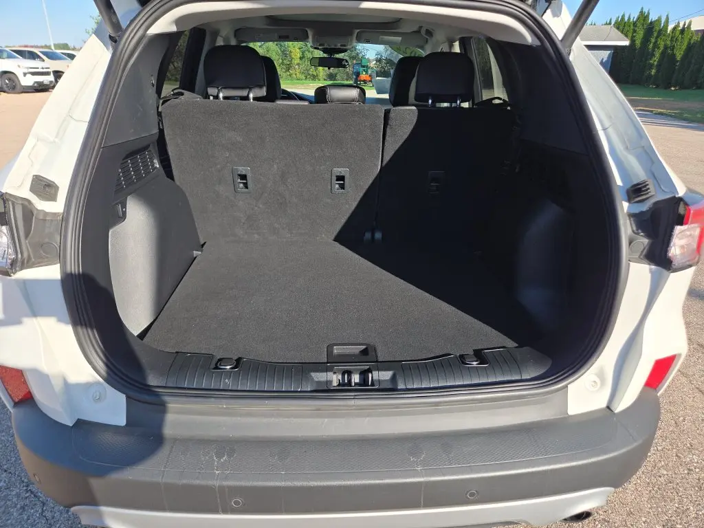 2022 Ford Escape - $21,497
