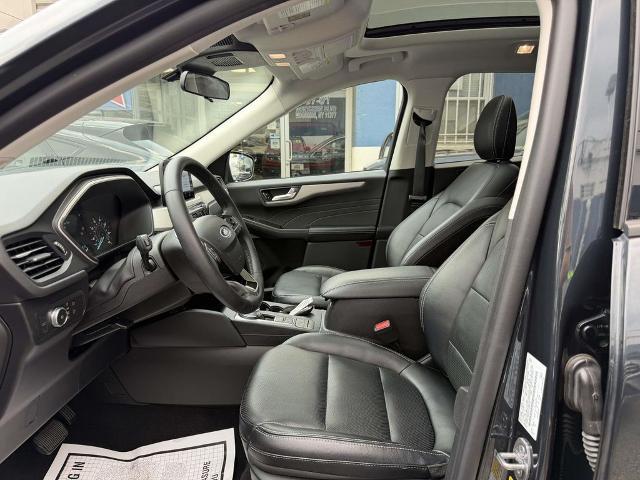 2022 Ford Escape - $22,990