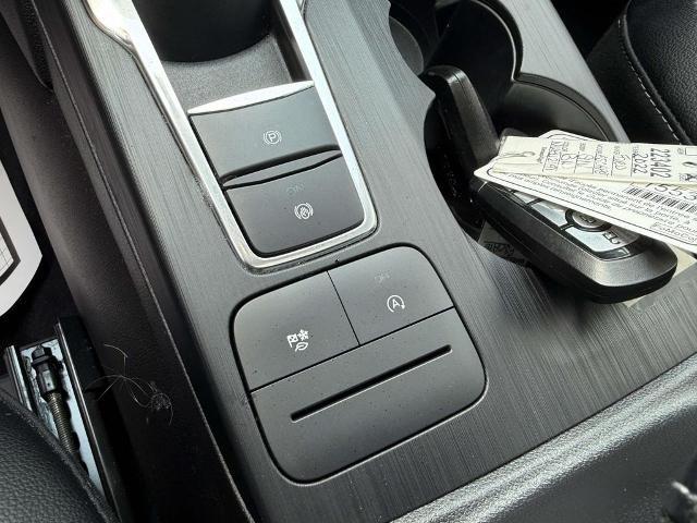 2022 Ford Escape - $22,990