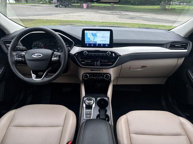 2022 Ford Escape - $20,795