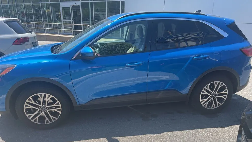 2021 Ford Escape SEL