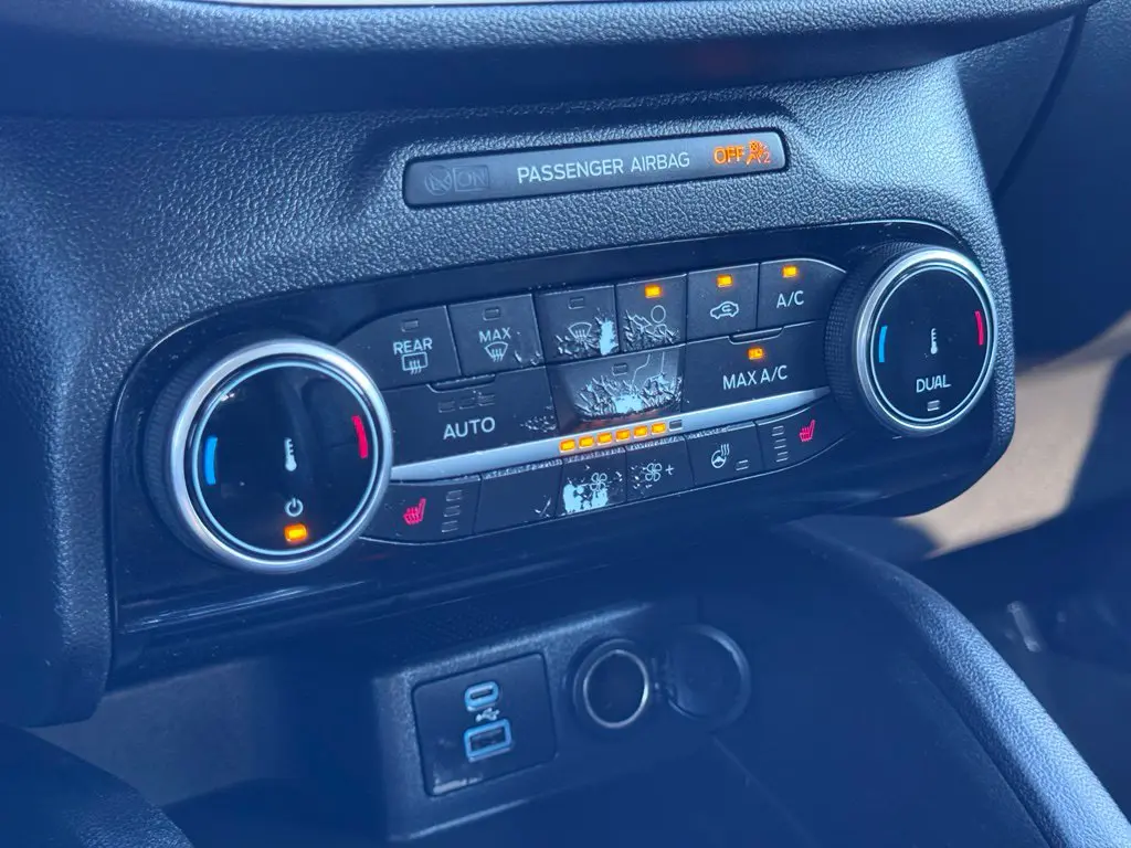 2022 Ford Escape - $17,000