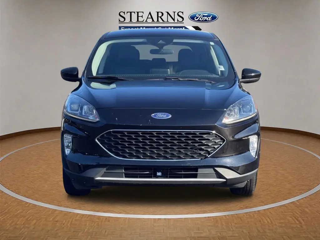 2022 Ford Escape - $17,000
