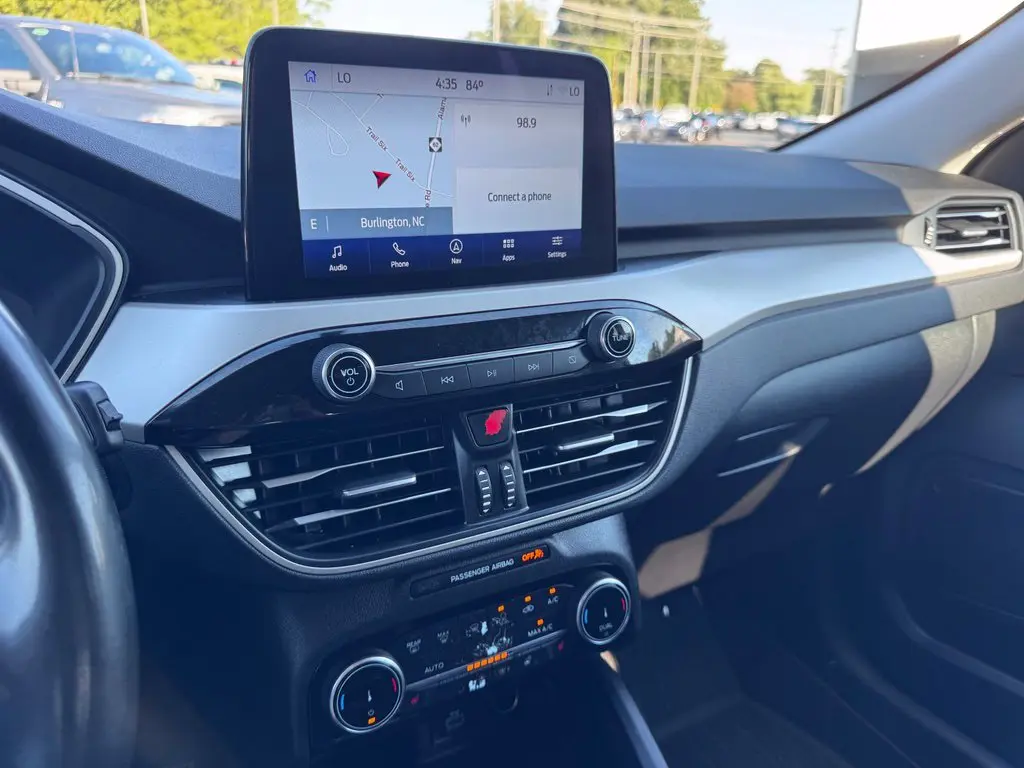 2022 Ford Escape - $17,000