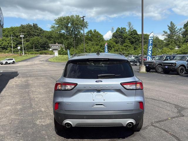 2022 Ford Escape - $23,400