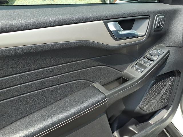 2022 Ford Escape - $21,987