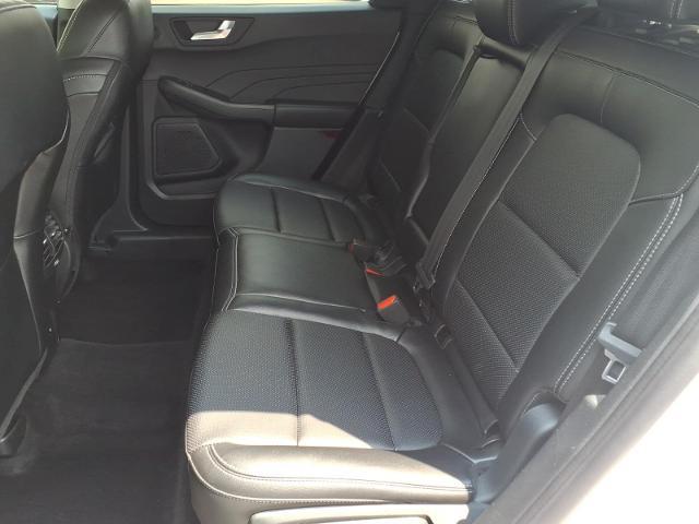 2022 Ford Escape - $21,987