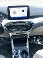 2022 Escape Thumbnail 29