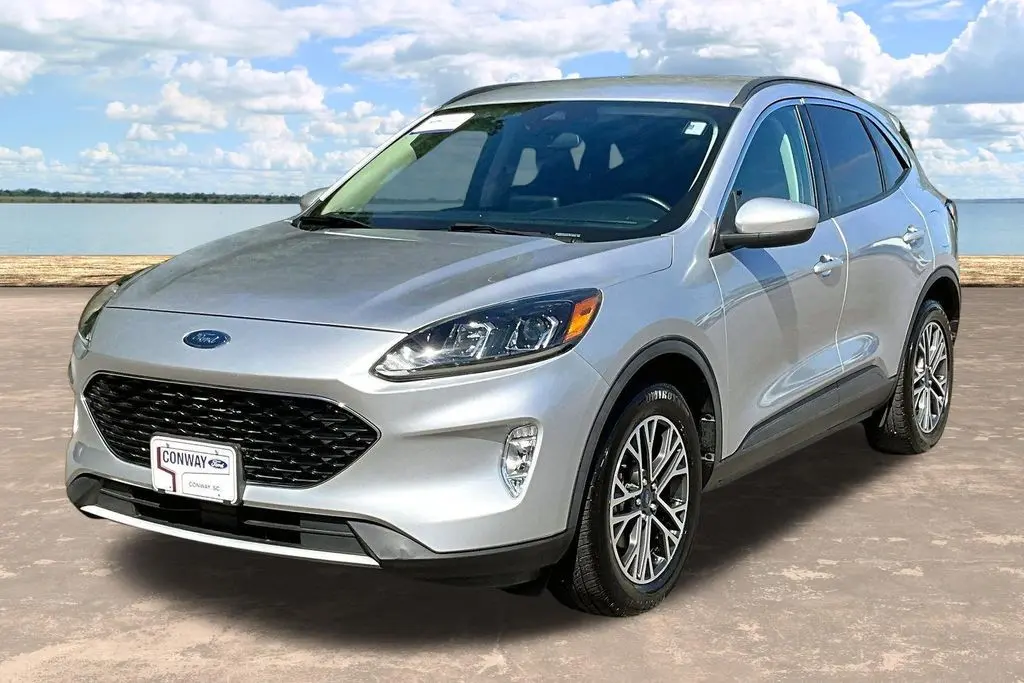 2020 Ford Escape - $17,500