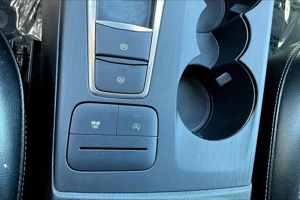 2020 Ford Escape - $17,500