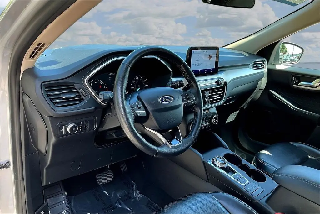 2020 Ford Escape - $17,500