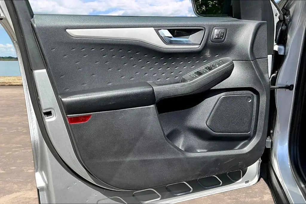 2020 Ford Escape - $17,500