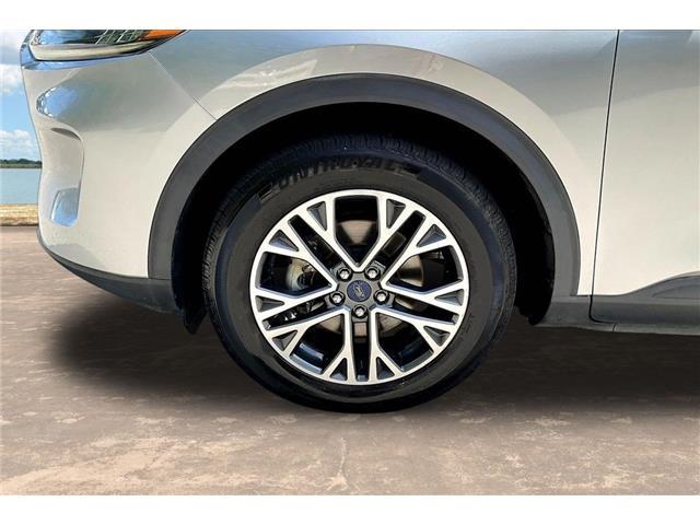 2020 Ford Escape - $16,500