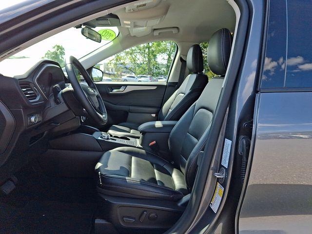 2022 Ford Escape - $21,189