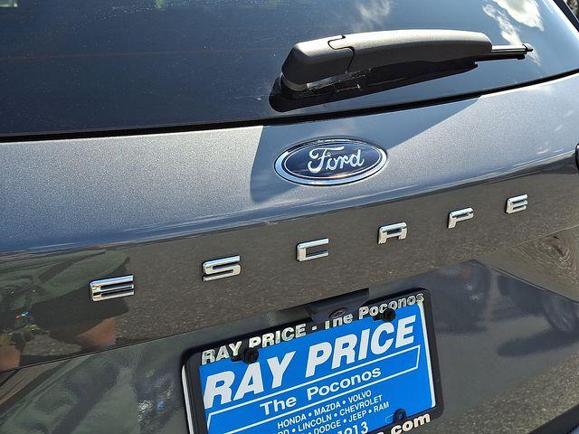 2022 Ford Escape - $21,189