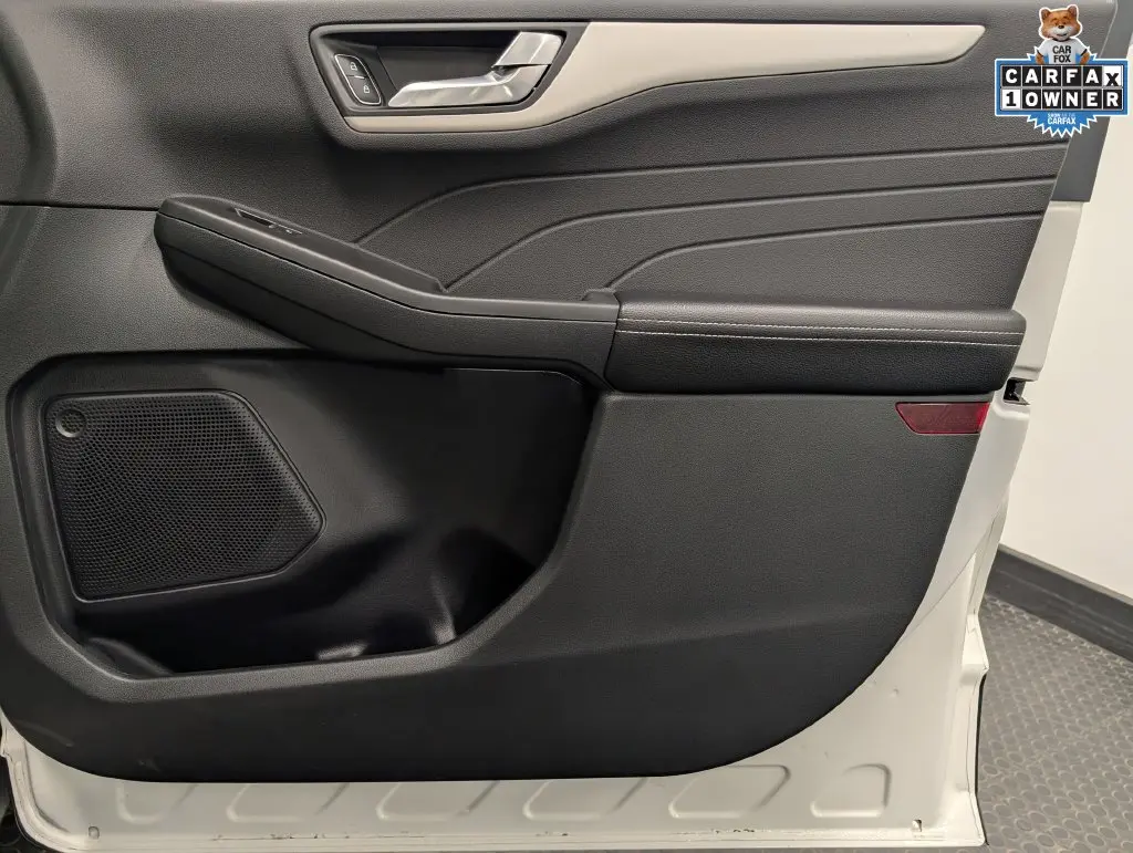2022 Ford Escape - $23,900
