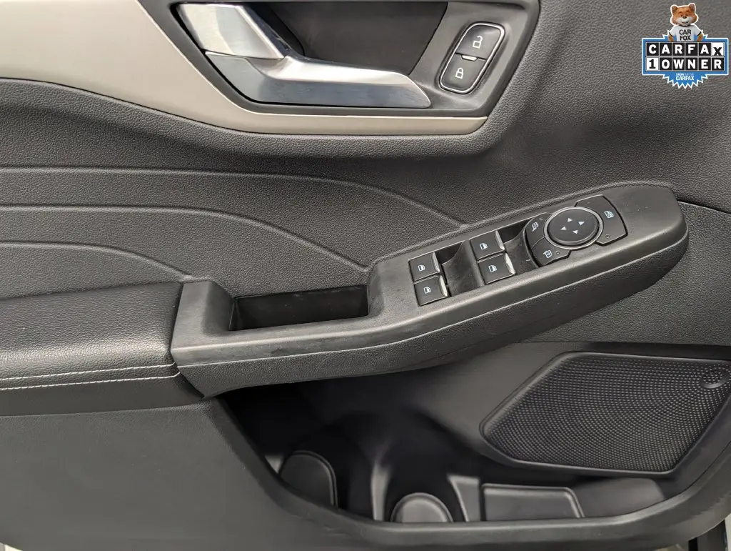 2022 Ford Escape - $23,900