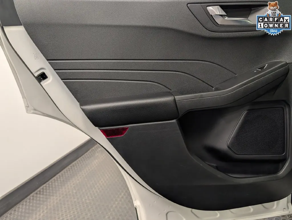 2022 Ford Escape - $23,900