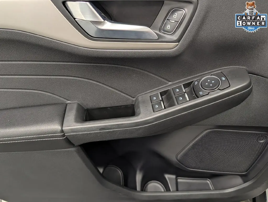 2022 Ford Escape - $23,900