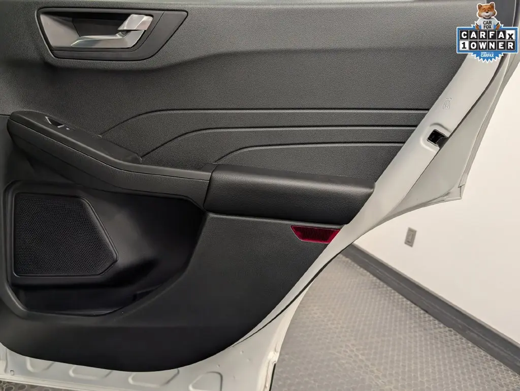 2022 Ford Escape - $23,900