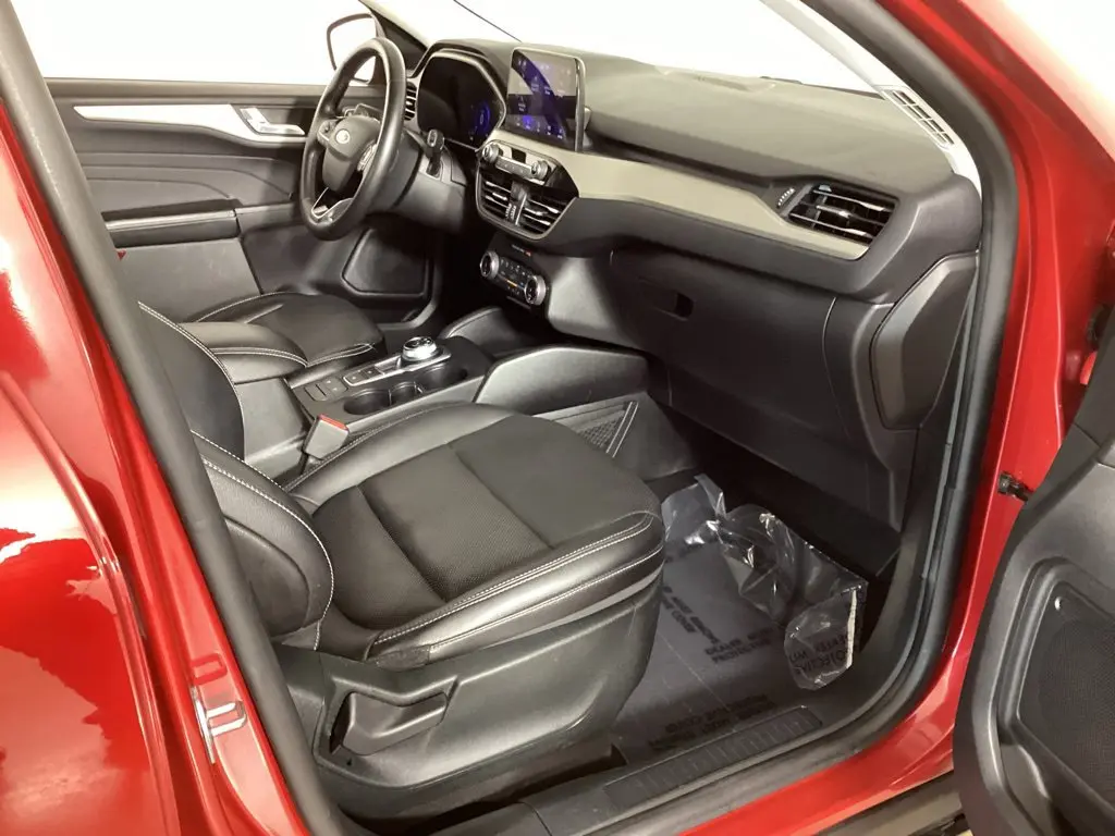 2022 Ford Escape - $20,464