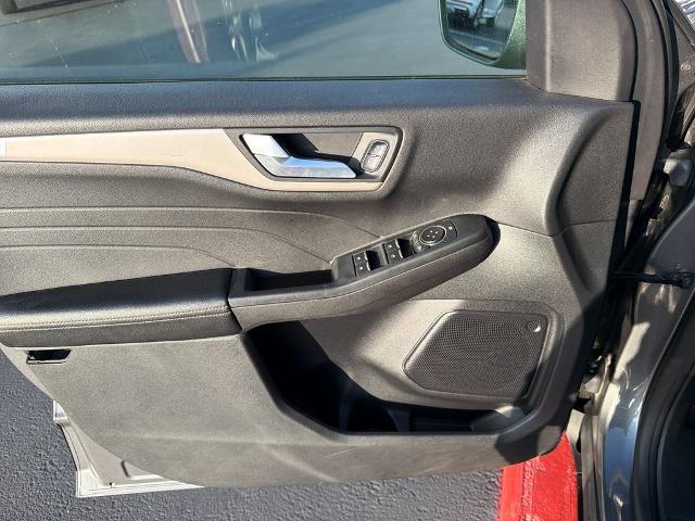 2022 Ford Escape - $13,895