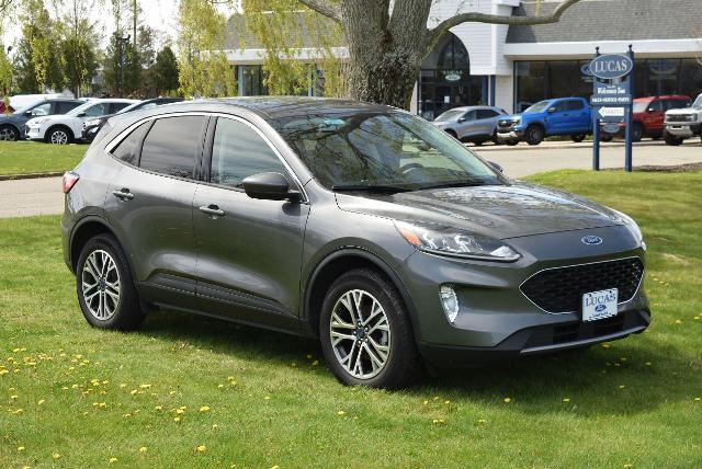 2022 Ford Escape - $21,990