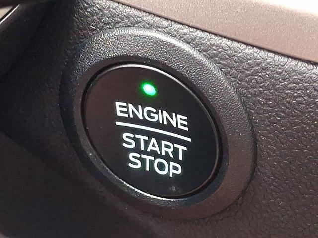 2022 Ford Escape - $24,990