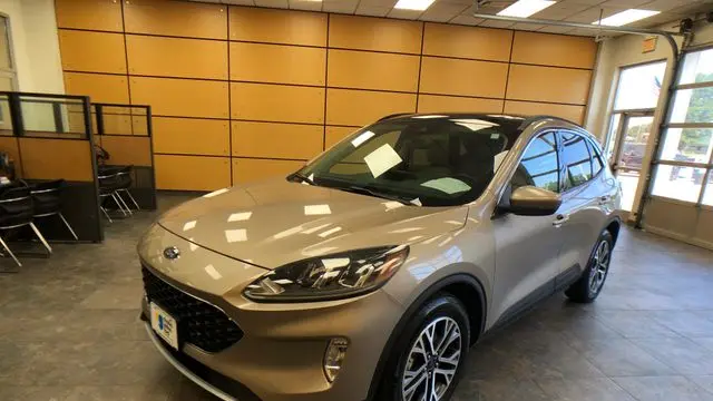 2020 Ford Escape SEL