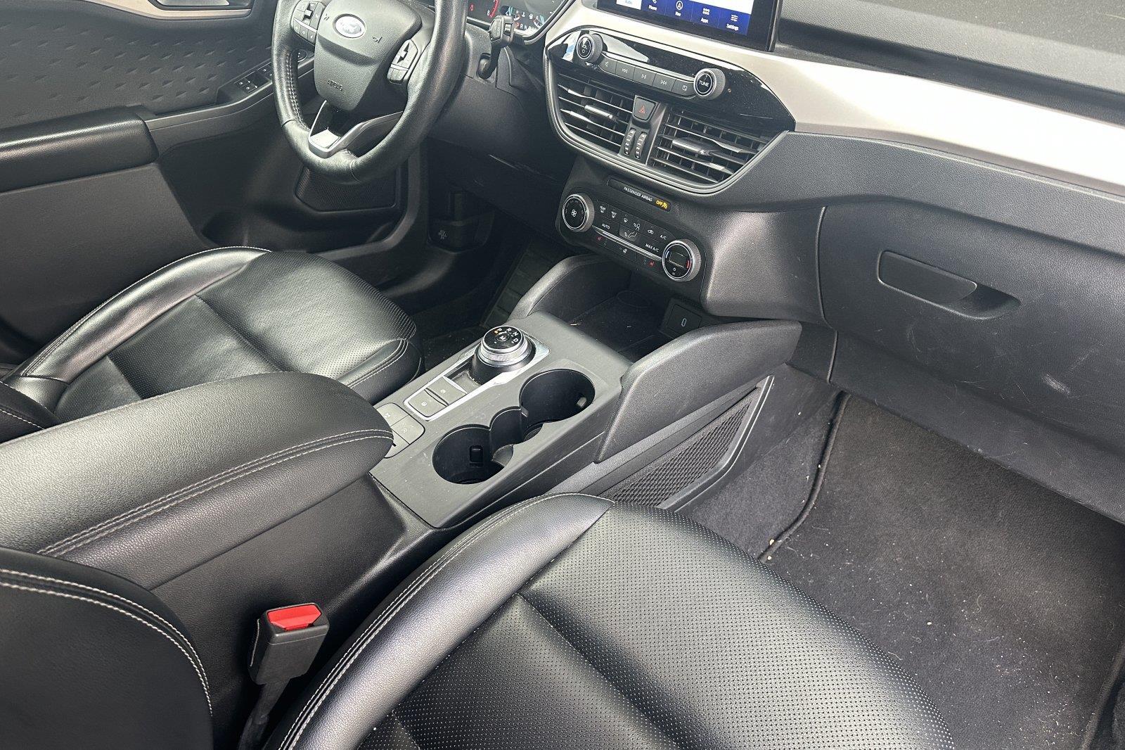 2020 Ford Escape - $13,860