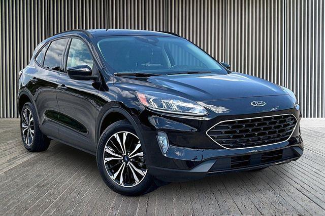 2022 Ford Escape - $20,000