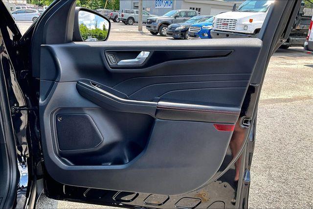 2022 Ford Escape - $20,000