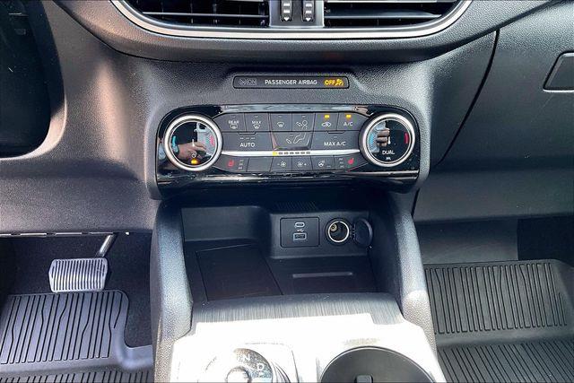 2022 Ford Escape - $20,000