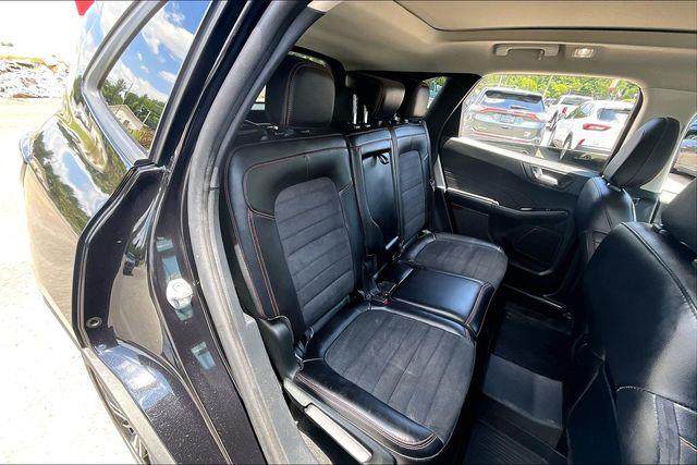 2022 Ford Escape - $20,000