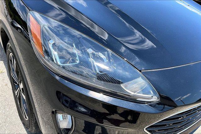 2022 Ford Escape - $20,000