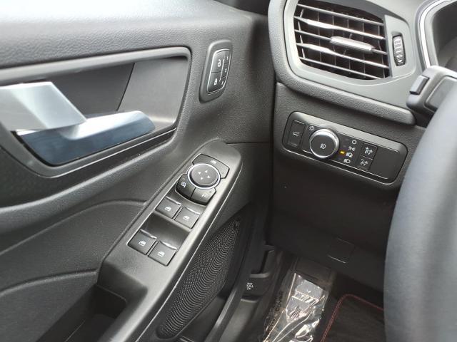 2022 Ford Escape - $27,473