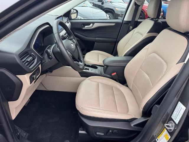 2022 Ford Escape - $22,602