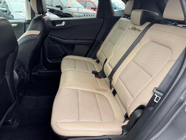 2022 Ford Escape - $22,602