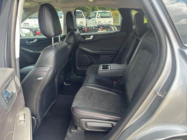 2022 Ford Escape - $23,923