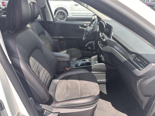 2022 Ford Escape - $28,435
