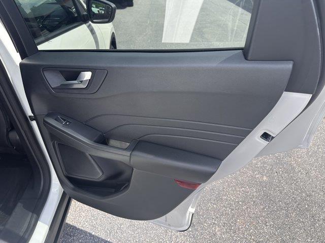 2022 Ford Escape - $28,435