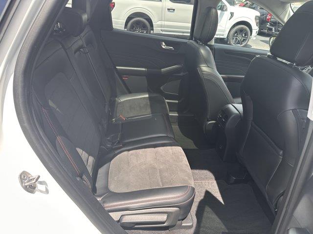 2022 Ford Escape - $28,435