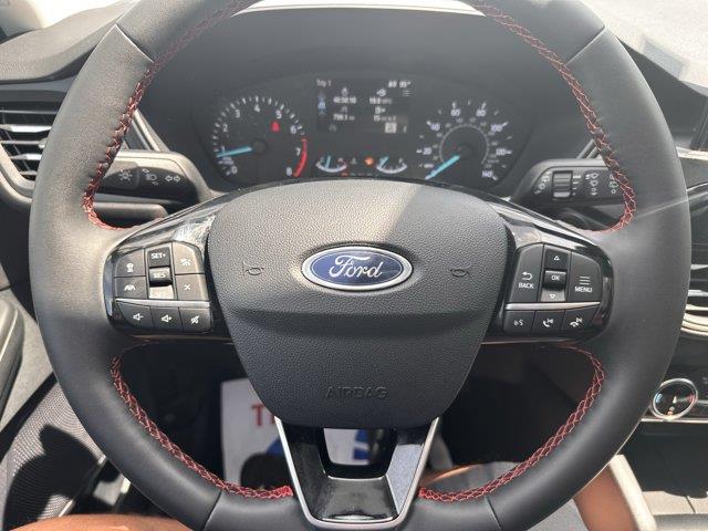 2022 Ford Escape - $28,435