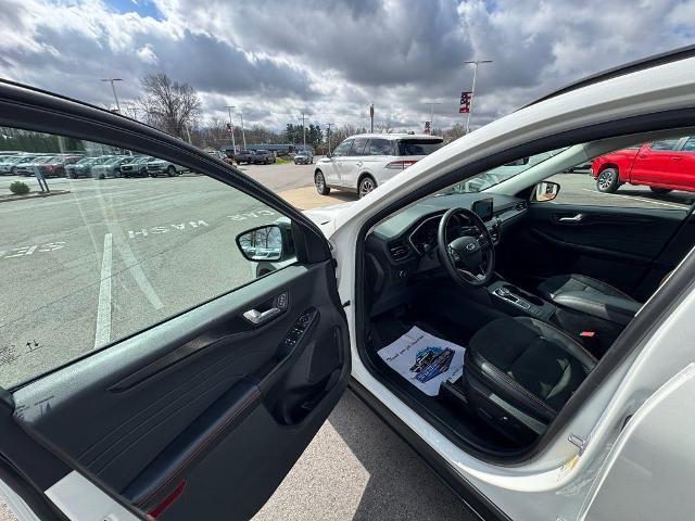 2022 Ford Escape - $22,712