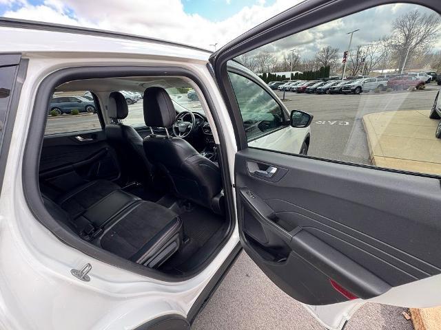 2022 Ford Escape - $22,712