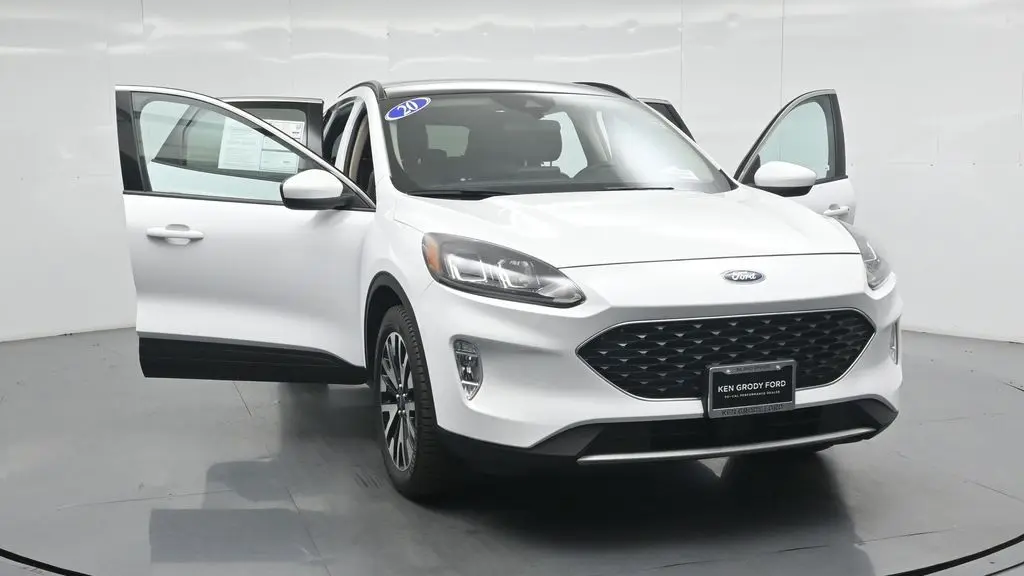 2020 Ford Escape SEL